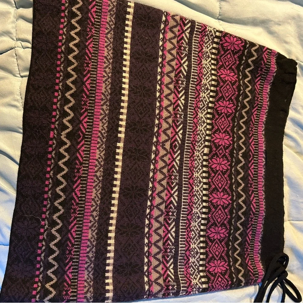 Chic Pink and Black Marino wool Patterned Mini Skirt - Picture 2 of 4